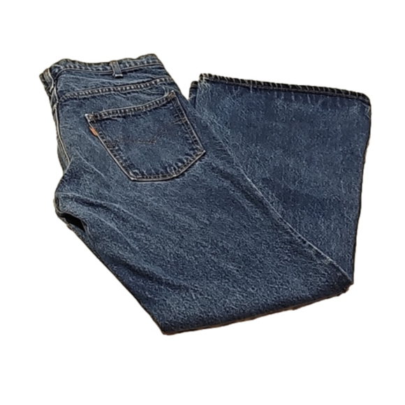 Levis bell bottom jeans 32 waist30 length great condition